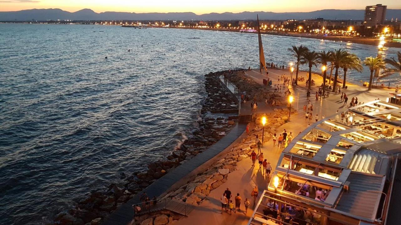 Apartment Center Salou Near Port Aventura Dış mekan fotoğraf